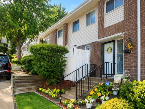 885 White Oak Ln, University Park, IL, 60484-3004 | Card Image