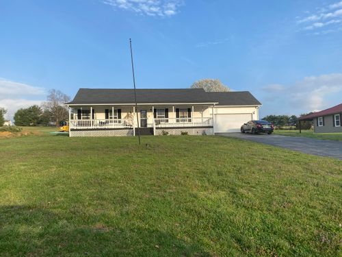 220 Deerwood Dr, Science Hill, KY, 42553-9452 | Card Image