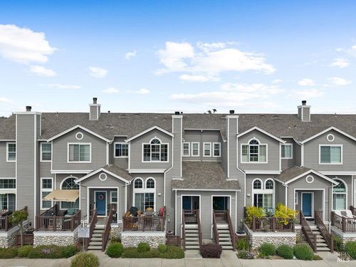 440 E E St, Benicia, CA, 94510-3288 | Card Image