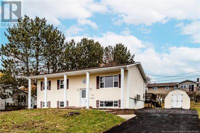 618 Av Guy, House other with 2 bedrooms, 2 bathrooms and null parking in Dieppe NB | Image 2