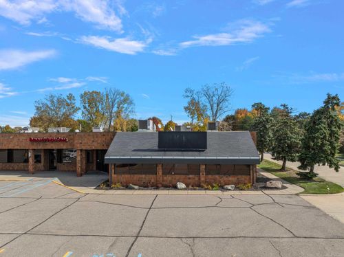 41560 - 41660 Garfield Road, Clinton Charter Township, MI, 48038 | Card Image