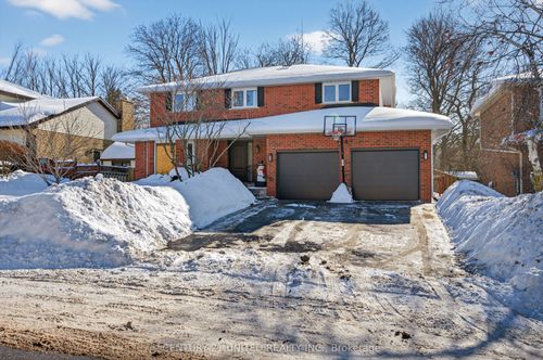 1309 Scollard Dr, Peterborough, ON, K9H7K7 | Card Image