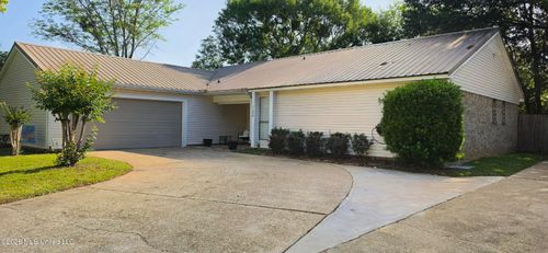 1624 Heidenheim Dr, Pascagoula, MS, 39581-2316 | Card Image