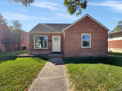 605 Columbine St, Sterling, CO, 80751-3824 | Card Image