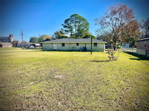 204 2nd Street, Stowell, TX, 77661 | Card Image