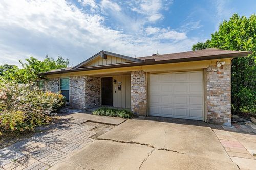 1462 Bay Shore Dr, Garland, TX, 75040-5902 | Card Image