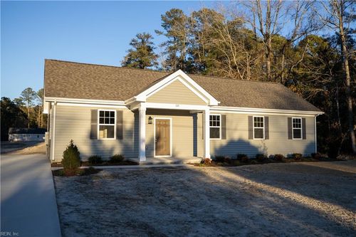 524 E Ridge Rd, Shawboro, NC, 27973-9705 | Card Image