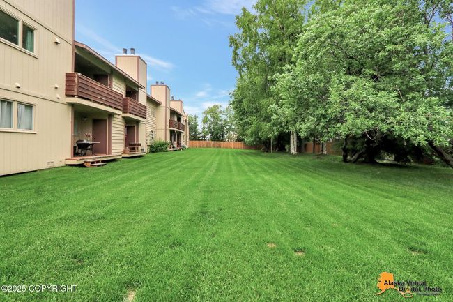 Lovely Grounds | Image 18