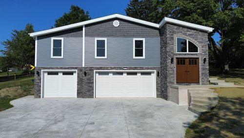 4056 Hershey Rd, Erie, PA, 16506-4718 | Card Image