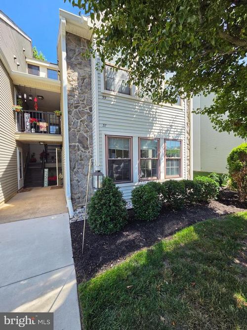 37-37 Bridgewater Dr, Evesham, NJ, 08053-4215 | Card Image