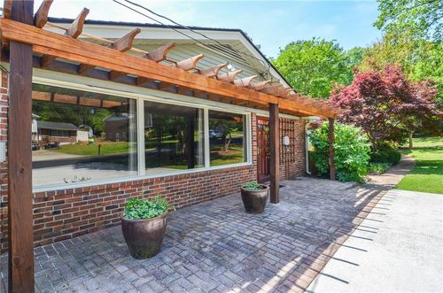 5586 Crestwood Dr, Stone Mountain, GA, 30087-2915 | Card Image