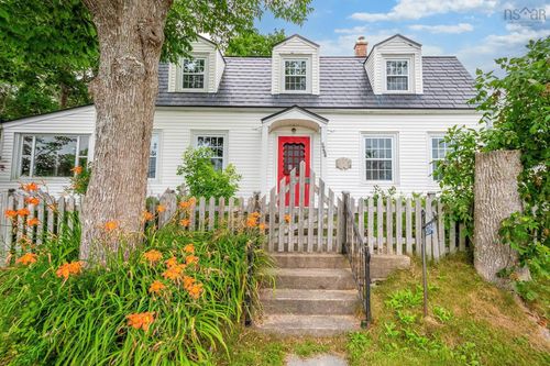 5284 Highway 3, Chester Basin, NS, B0J1K0 | Card Image