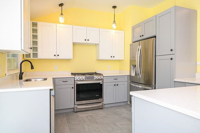 24 Hampton Falls Rd, House other with 3 bedrooms, 2 bathrooms and null parking in Exeter NH | Image 13