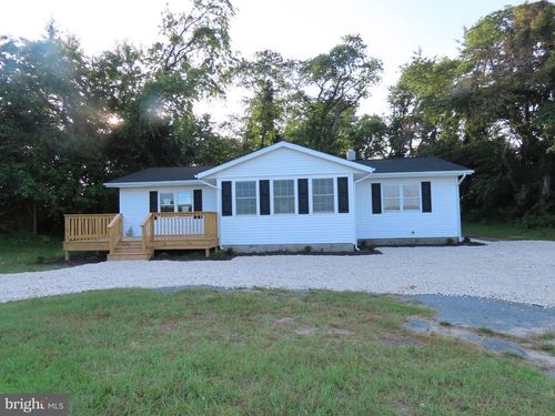 8264 Slaughter Beach Rd, MILFORD, DE, 19963-4704 | Card Image