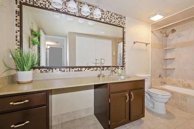 APT-2D - 11009 S Theresa Cir, Condo with 2 bedrooms, 1 bathrooms and 1 parking in Palos Hills IL | Image 13