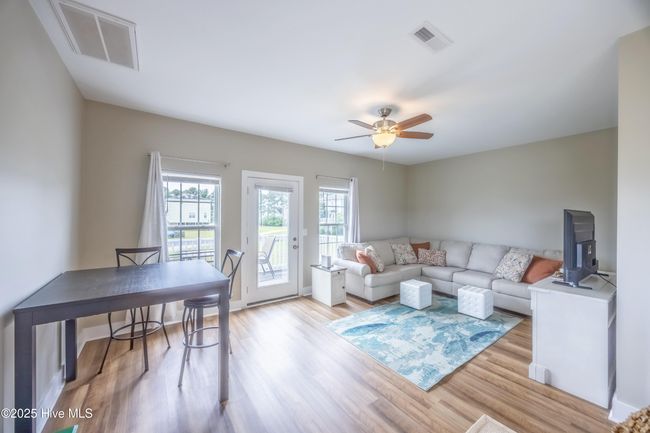 B - 200 Twin Oaks Dr, Townhouse with 3 bedrooms, 3 bathrooms and null parking in Hampstead NC | Image 10