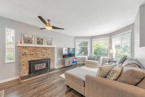 9286 212 Street, Langley, BC, V1M2B5 | Card Image