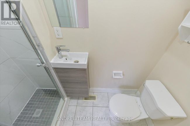 1 - 1075 Ellesmere Rd, Townhouse with 5 bedrooms, 4 bathrooms and 2 parking in Scarborough ON | Image 26