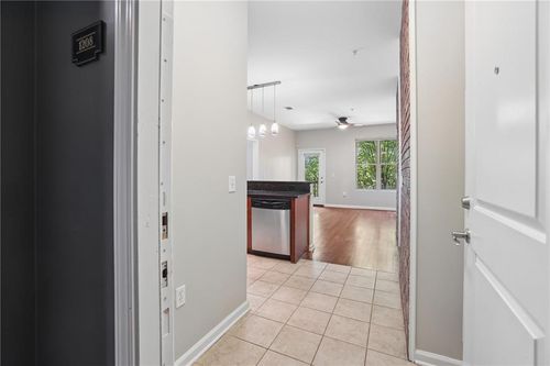 1208-870 Mayson Turner Rd Nw, Atlanta, GA, 30314-3433 | Card Image