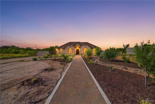 722 Apache Dr, Rio Grande City, TX, 78582-6379 | Card Image
