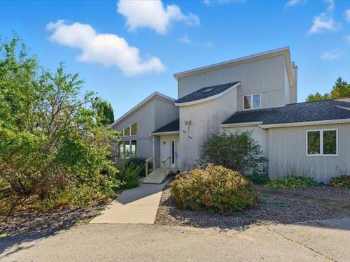 6711 Vignes Road, Forestville, WI, 54213 | Card Image