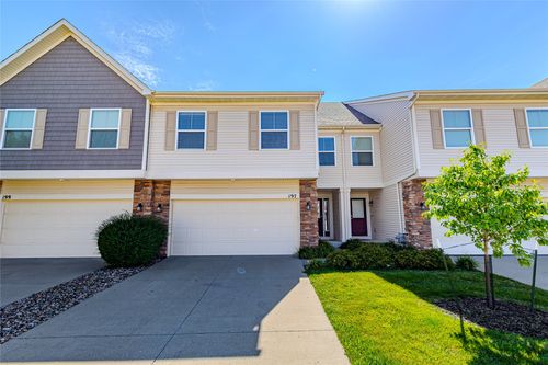 197 79th St, West Des Moines, IA, 50266-8013 | Card Image