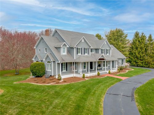 2 Corr Way, East Greenwich, RI, 02818-1246 | Card Image