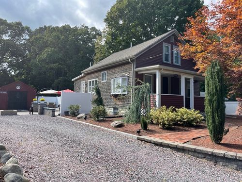 317 Old Center St, Middleboro, MA, 02346-1429 | Card Image