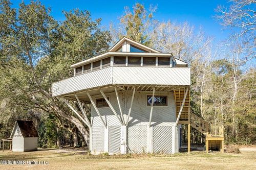 7417 Bluff Point Rd, Gautier, MS, 39553-2361 | Card Image