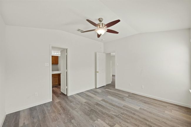 11506 Jim Thorpe Ln, House other with 3 bedrooms, 2 bathrooms and 2 parking in Austin TX | Image 21