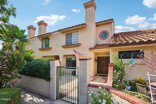 b-390 Country Club Dr, Simi Valley, CA, 93065-7659 | Card Image