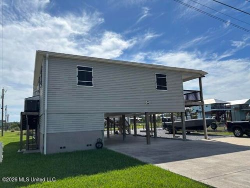 4003 Kyushu St, Bay Saint Louis, MS, 39520-7648 | Card Image