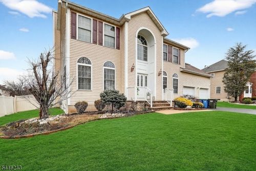 127 Churchill Ave, Somerset, NJ, 08873-3443 | Card Image