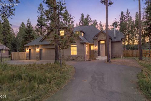 17169 Kingsburg Rd, Bend, OR, 97707-2037 | Card Image