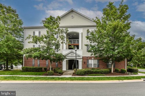unit-302-42435 Hollyhock Ter, BRAMBLETON, VA, 20148-6992 | Card Image