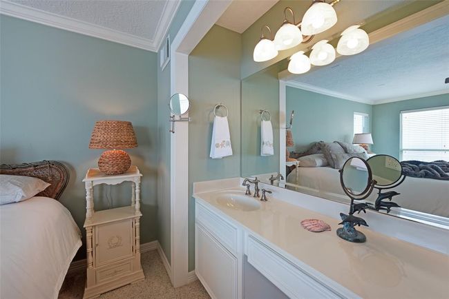 131 Isles End Rd, House other with 4 bedrooms, 5 bathrooms and 2 parking in Tiki Island TX | Image 21