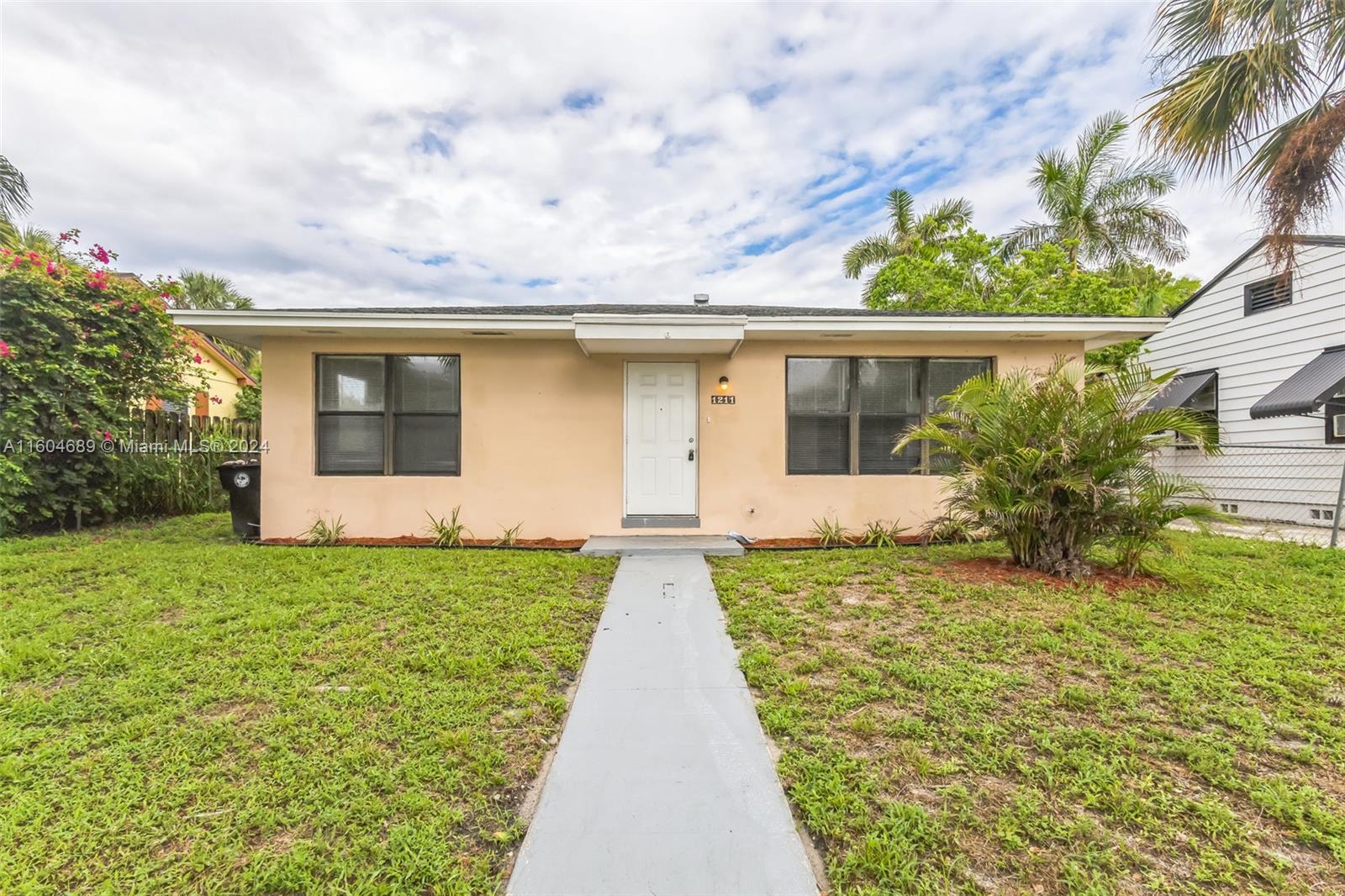 M St, Lake Worth Beach, FL 33460