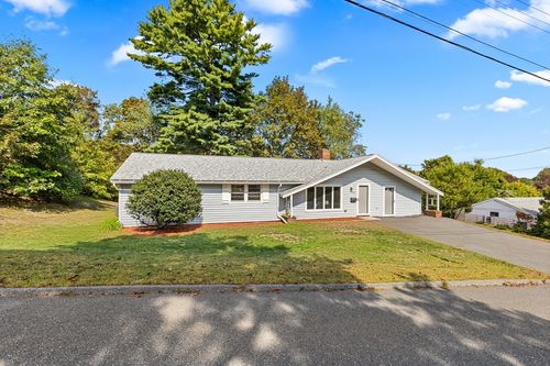 20 Bow Street Ct, Stoneham, MA, 02180-1394 | Card Image
