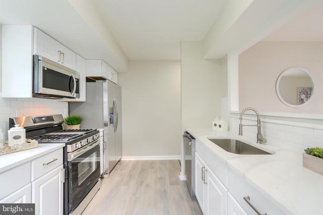 10 Glenwest Ct, House other with 5 bedrooms, 3 bathrooms and null parking in BALTIMORE MD | Image 7