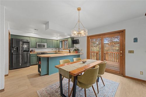 28 Melanie Dr, Bella Vista, AR, 72714-4806 | Card Image