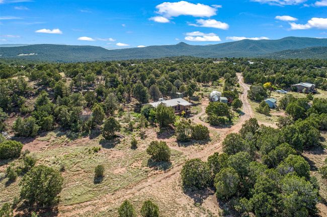 House in center of photo | Image 46