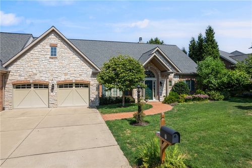 7 Overlook Dr, Pittsburgh, PA, 15238-2145 | Card Image