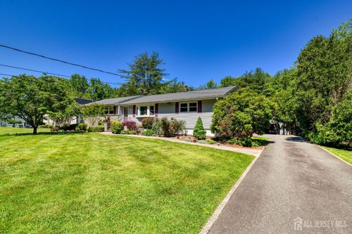 141 Fresh Ponds Road, South Brunswick, NJ, 08831 | Card Image
