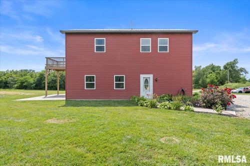 9379 Illini Ln, Palmyra, IL, 62674-6433 | Card Image