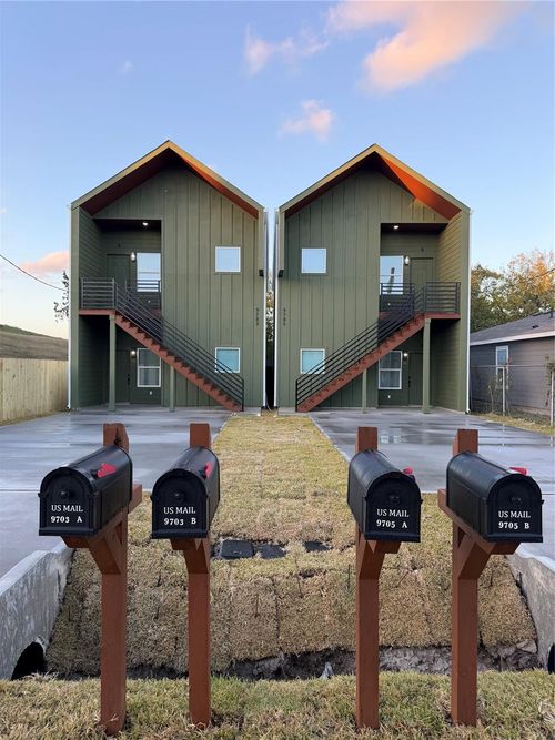 9725 Kerr St, Houston, TX, 77029-4217 | Card Image