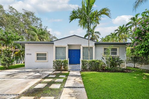 5703 Sw 83rd St, South Miami, FL, 33143-8215 | Card Image