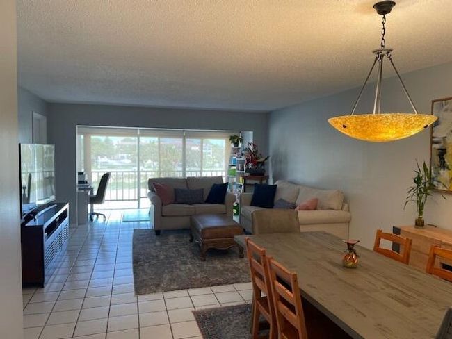 APT-302 - 4070 Tivoli Ct, Condo with 2 bedrooms, 2 bathrooms and null parking in Lake Worth FL | Image 5