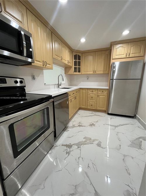 apt-308-8540 Sw 133rd Avenue Rd, Miami, FL, 33183-4531 | Card Image