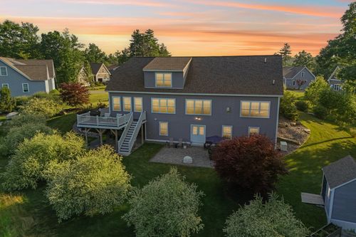 18 Sunrise Cir, Auburn, NH, 03032-3993 | Card Image