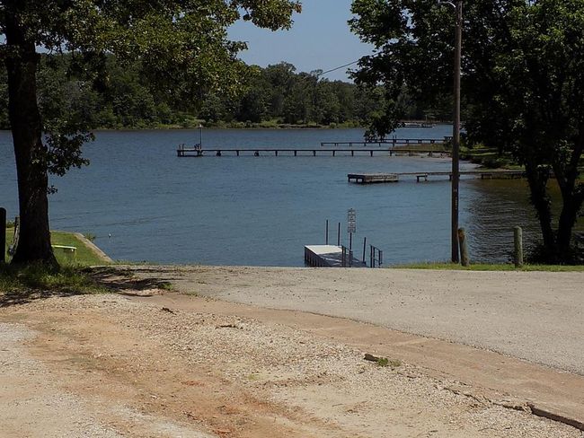 Sun Eagle Bay boat ramp. Private to community only! | Image 34